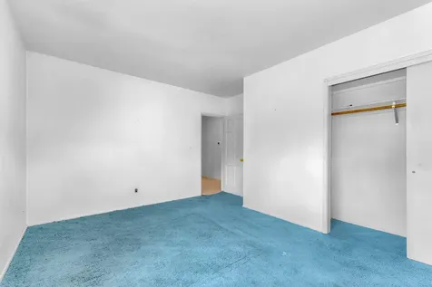616 Cheryl Lane Phoenix OR 97535