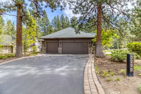 3290 NW Massey Drive Bend OR 97703