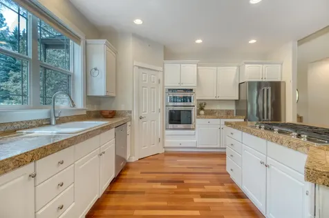 3290 NW Massey Drive Bend OR 97703