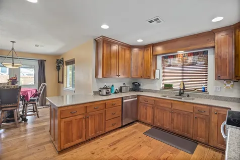 215 NW Knight Court Grants Pass OR 97526