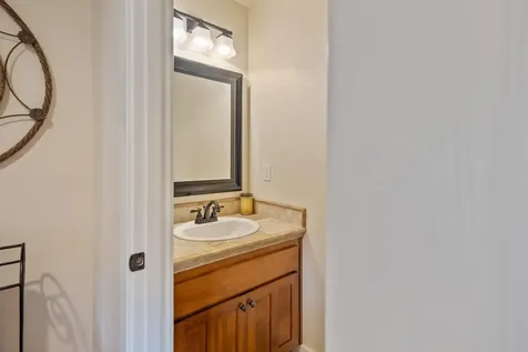 215 NW Knight Court Grants Pass OR 97526