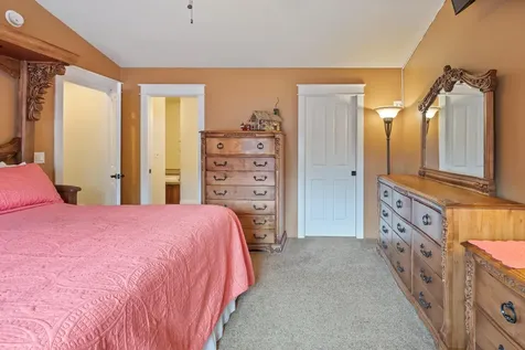 215 NW Knight Court Grants Pass OR 97526