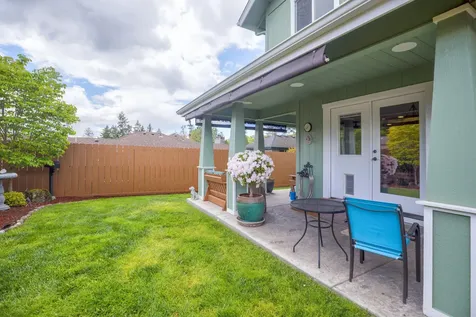 215 NW Knight Court Grants Pass OR 97526