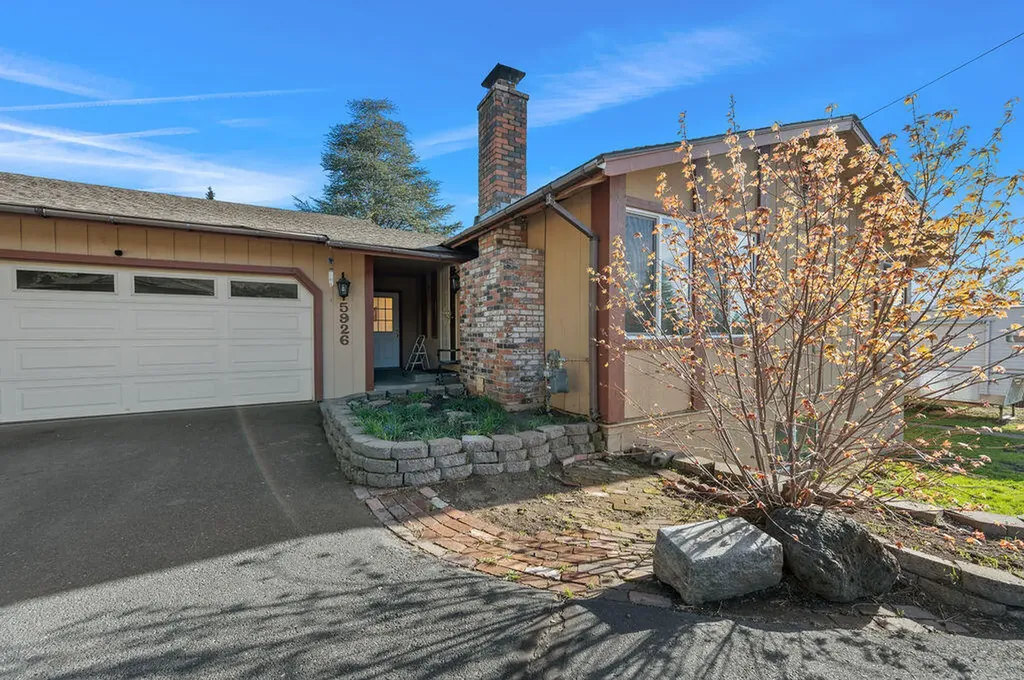 5926 Shasta Way Klamath Falls OR 97603