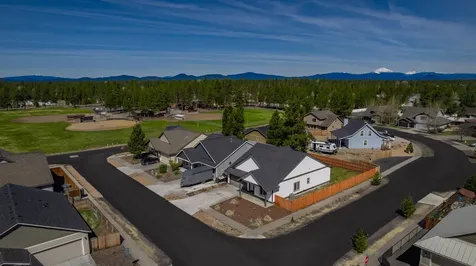16662 Cabin Lake Lane La Pine OR 97739