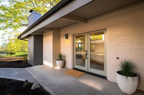 310 Holly Street Ashland OR 97520