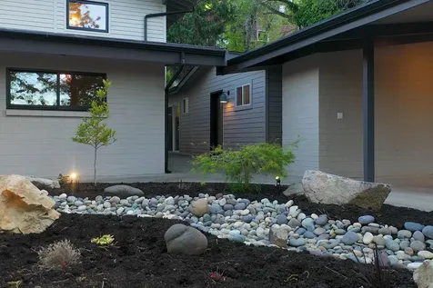 310 Holly Street Ashland OR 97520