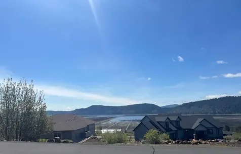 Crossbill Drive Klamath Falls OR 97601