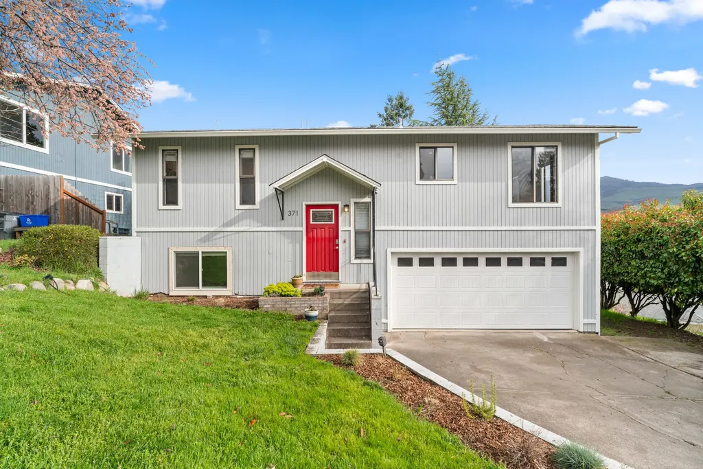 371 Patterson Street Ashland OR 97520