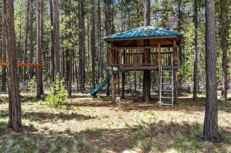 16855 Elsinore Road Bend OR 97707