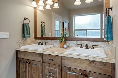 60349 Sage Stone Loop Bend OR 97702