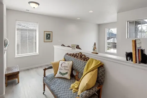 60349 Sage Stone Loop Bend OR 97702