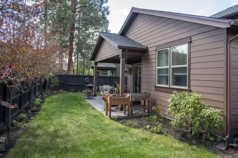 60349 Sage Stone Loop Bend OR 97702