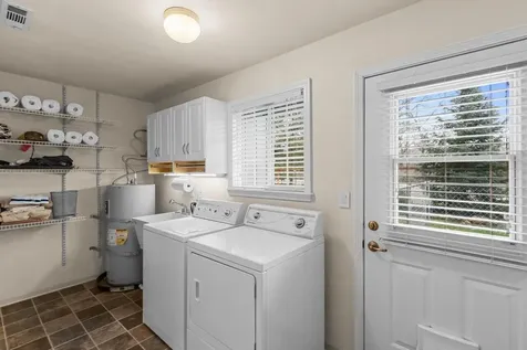 149 Queens Branch Road Rogue River OR 97537