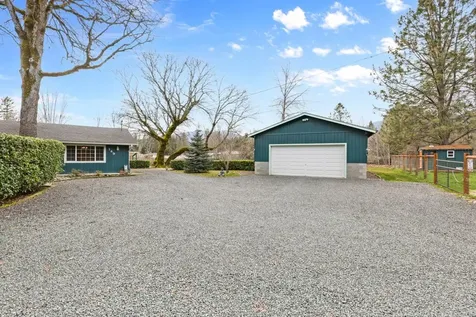149 Queens Branch Road Rogue River OR 97537