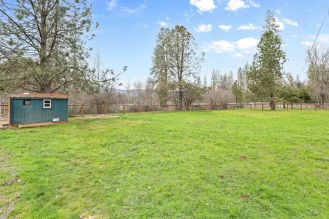 149 Queens Branch Road Rogue River OR 97537