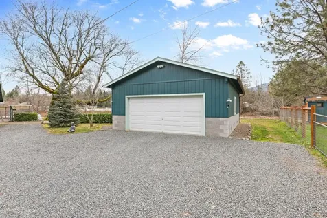 149 Queens Branch Road Rogue River OR 97537