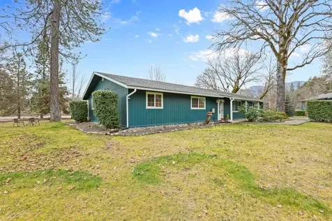 149 Queens Branch Road Rogue River OR 97537