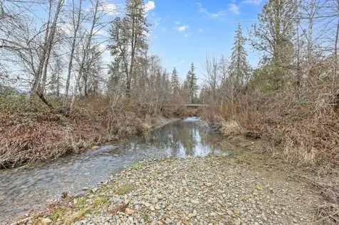 149 Queens Branch Road Rogue River OR 97537