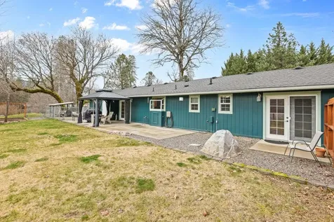 149 Queens Branch Road Rogue River OR 97537