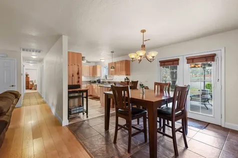 149 Queens Branch Road Rogue River OR 97537