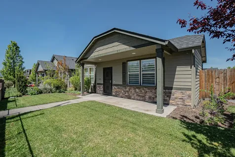 1491 Spring Street Medford OR 97504