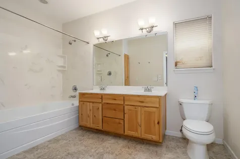 1634 NW F Street Grants Pass OR 97526