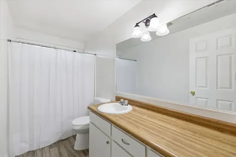 1687 Lillian Street Medford OR 97501