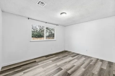 1687 Lillian Street Medford OR 97501
