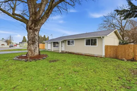 1687 Lillian Street Medford OR 97501