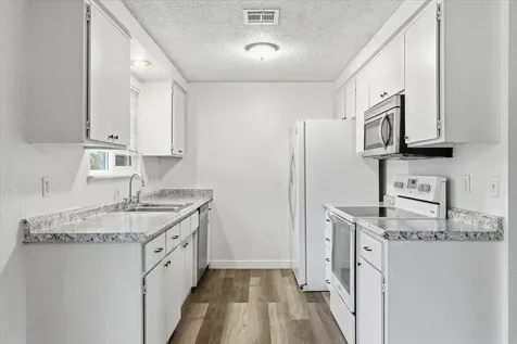 1687 Lillian Street Medford OR 97501