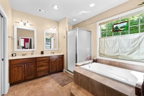 3811 Fieldbrook Avenue Medford OR 97504