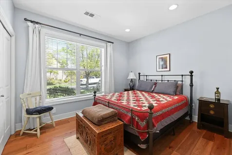 3811 Fieldbrook Avenue Medford OR 97504