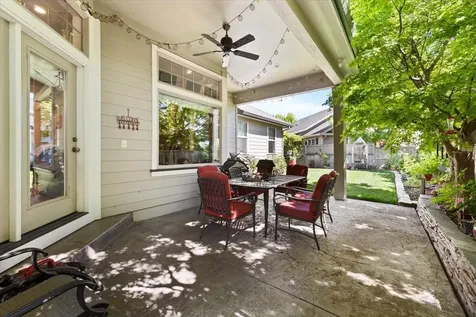 3811 Fieldbrook Avenue Medford OR 97504