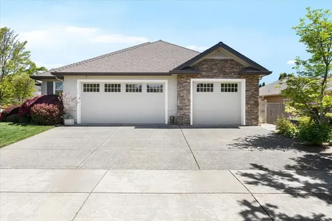 3811 Fieldbrook Avenue Medford OR 97504