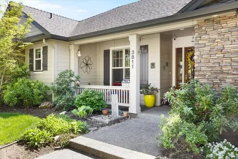 3811 Fieldbrook Avenue Medford OR 97504