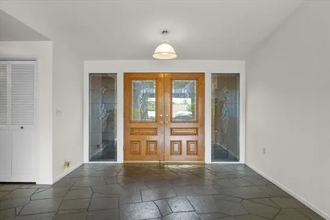 742 Twin Pines Circle Ashland OR 97520