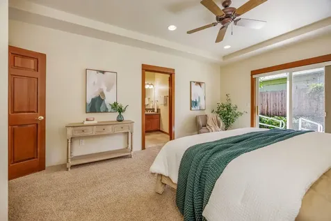 2718 Takelma Way Ashland OR 97520