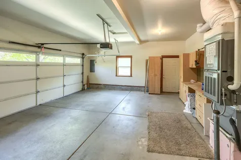 2718 Takelma Way Ashland OR 97520