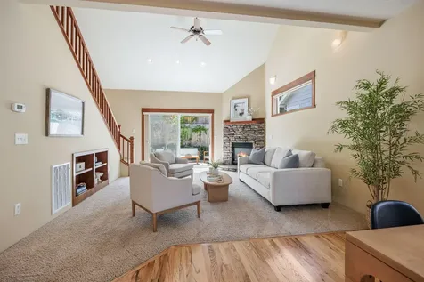 2718 Takelma Way Ashland OR 97520