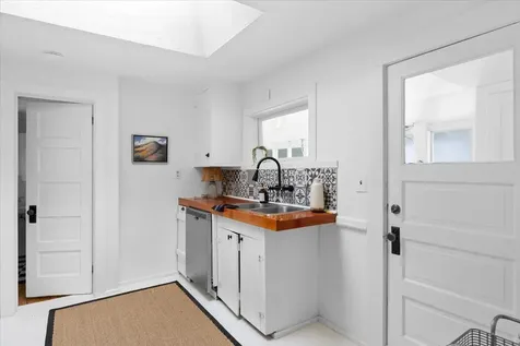 171 Helman Street Ashland OR 97520