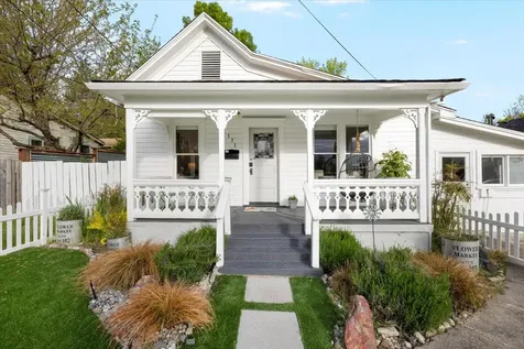 171 Helman Street Ashland OR 97520