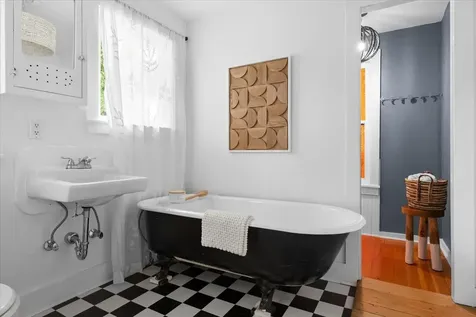 171 Helman Street Ashland OR 97520