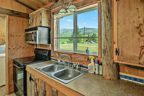 1249 N Valley View Road Ashland OR 97520