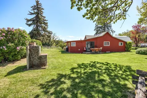 1249 N Valley View Road Ashland OR 97520