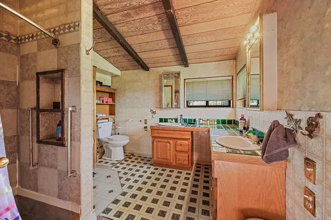 1249 N Valley View Road Ashland OR 97520