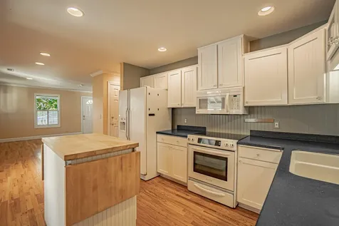 915 Bellview Avenue Ashland OR 97520