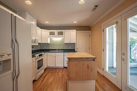 915 Bellview Avenue Ashland OR 97520