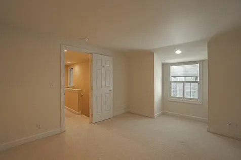 915 Bellview Avenue Ashland OR 97520