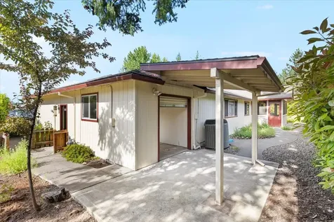 2406 Senate Way Medford OR 97504